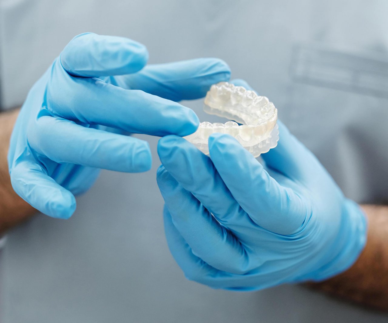 Şeffaf Plak Nedir? Kimlere Uygulanır?