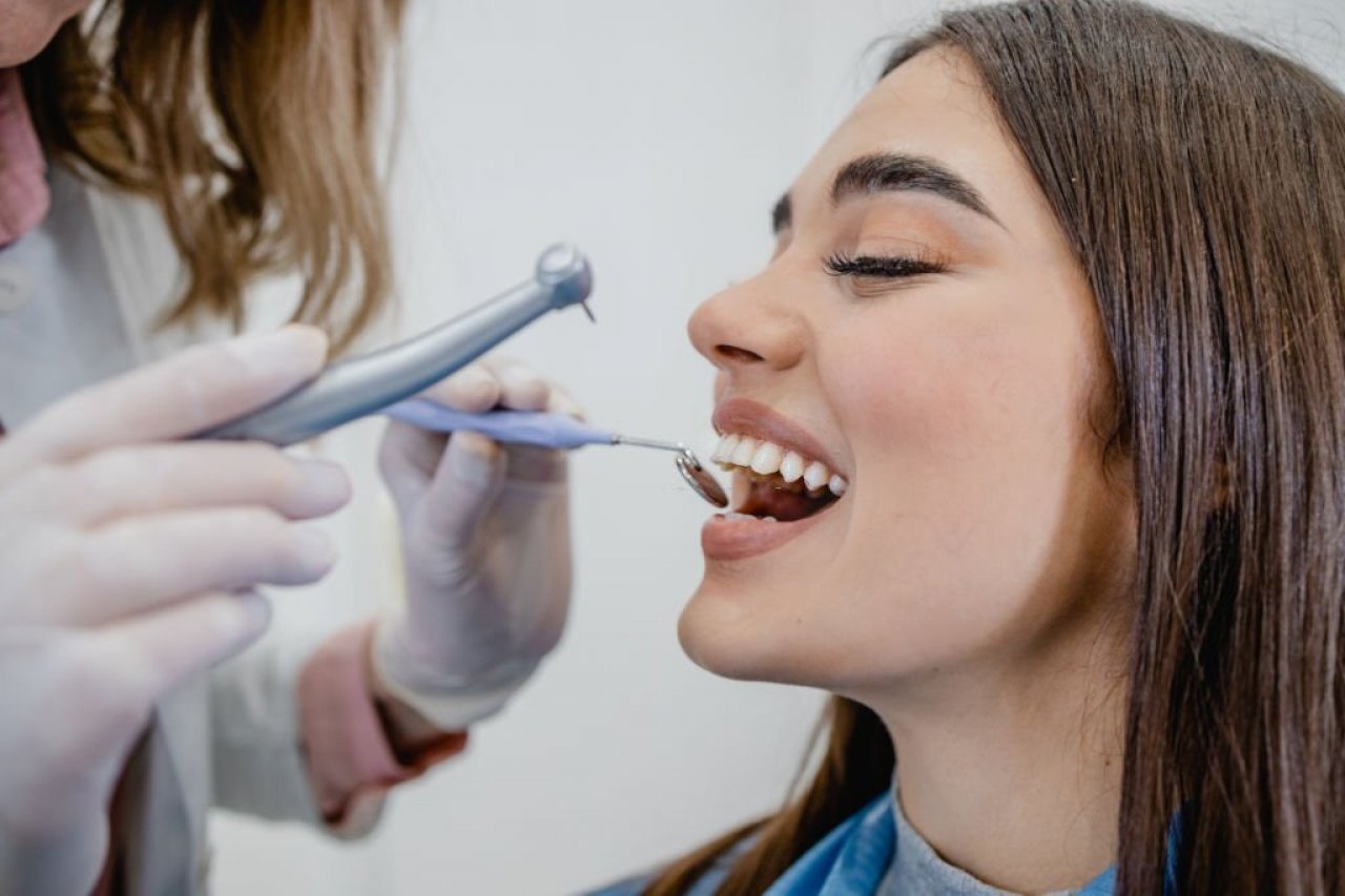 Estetik Diş Dolgusu